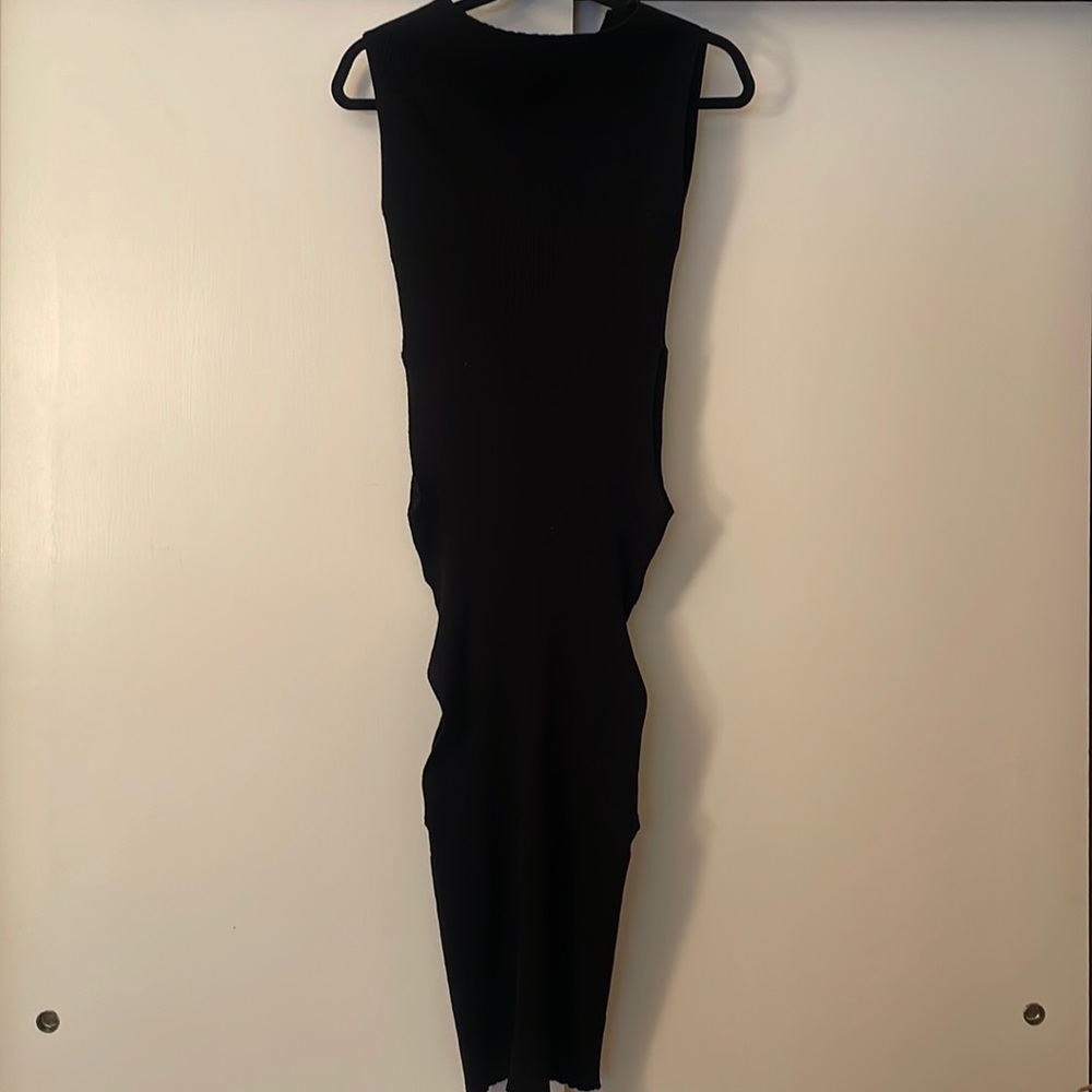 Sleeveless Black Midi Dress